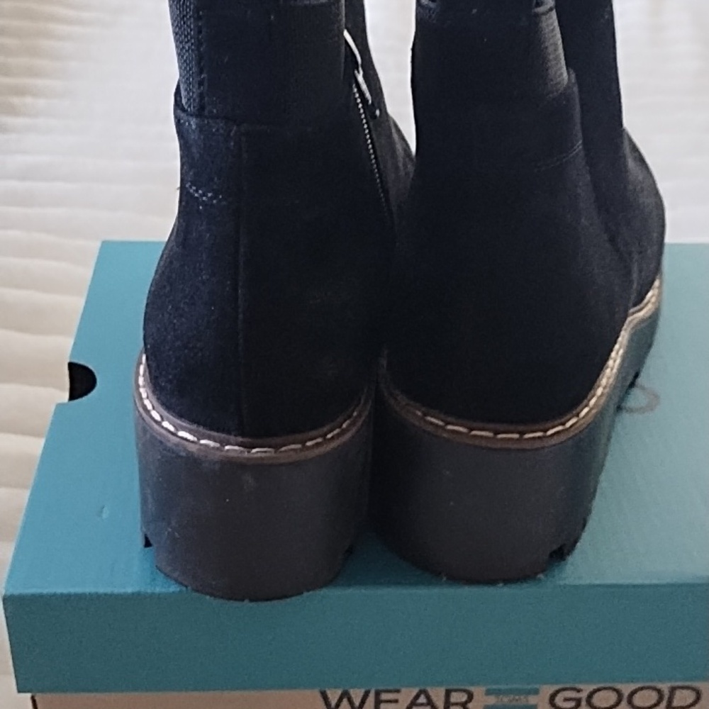 Toms Black Suede Wedge Ankle Booties - Picture 4 of 4